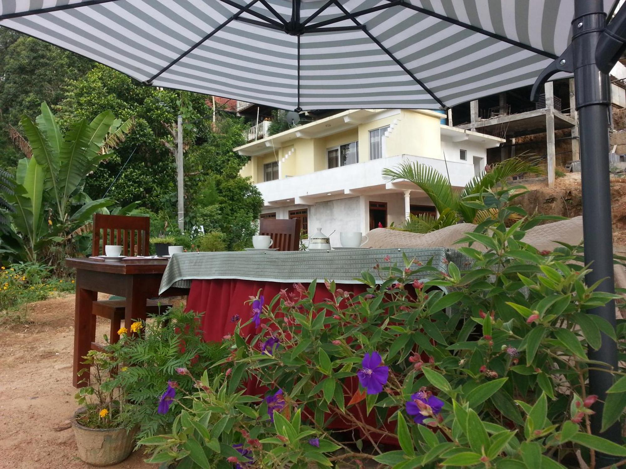 Wow Home Stay เอลลา ภายนอก รูปภาพ
